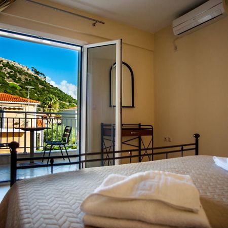 Апартаменты Dimitra'S House Аргостолион Экстерьер фото