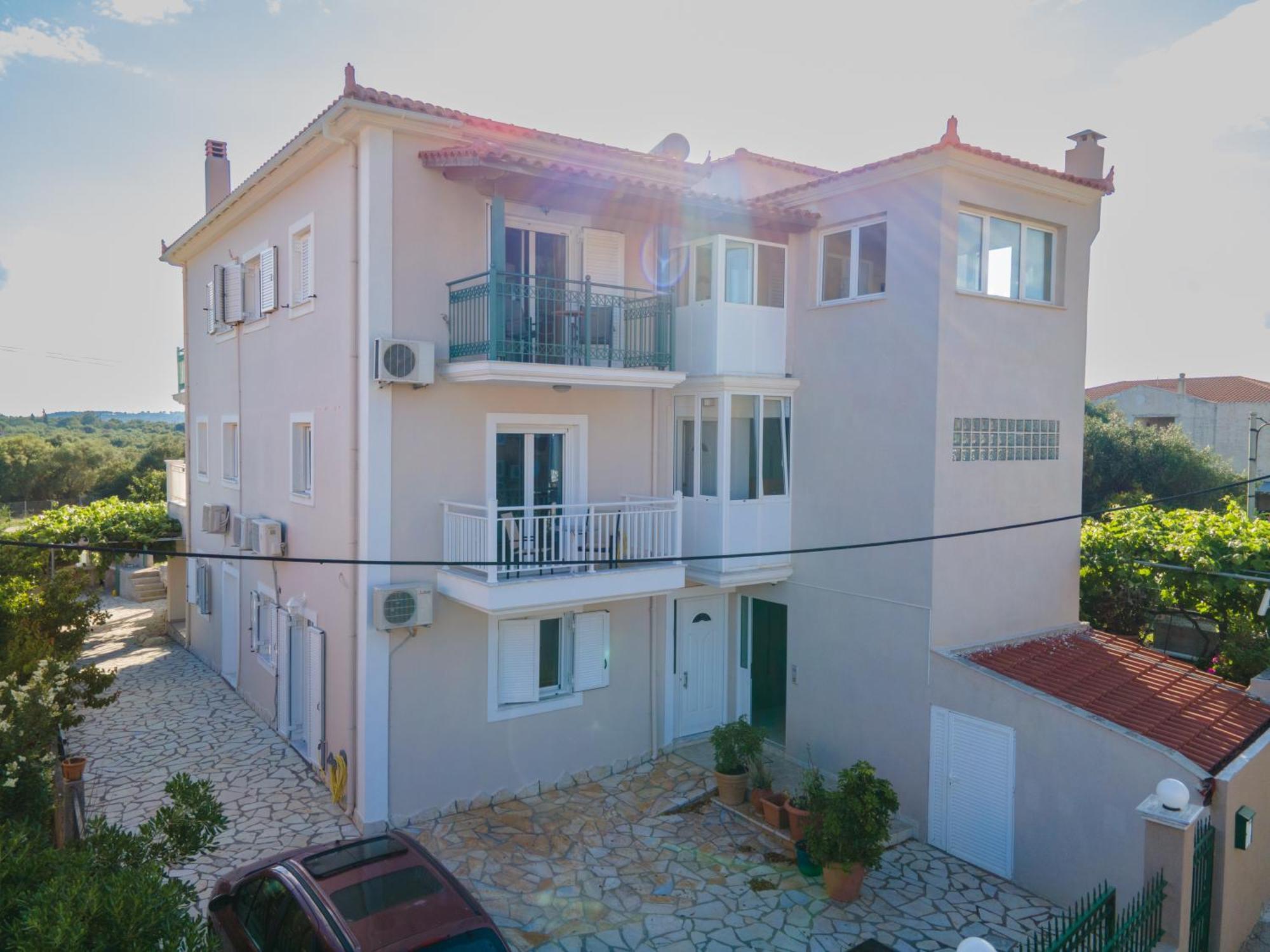 Апартаменты Dimitra'S House Аргостолион Экстерьер фото